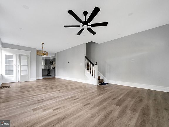4th image of 53 E Essex Ave