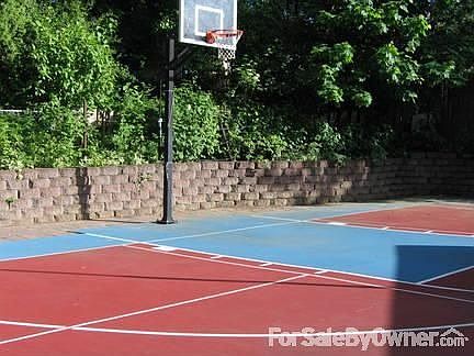 SPORT COURT! : A beautiful, lighted Sport Court for basketball, pickleball, volleyball & games