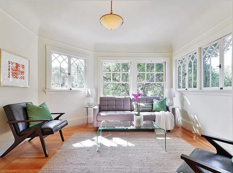 Living room (staged)