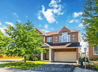 104 Yorkberry Gate, Ottawa, ON K1V 1Z1