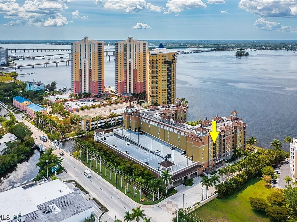 2825 Palm Beach Blvd #618