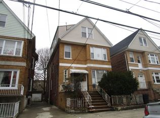21 Wegman Pkwy, Jersey City, NJ 07305