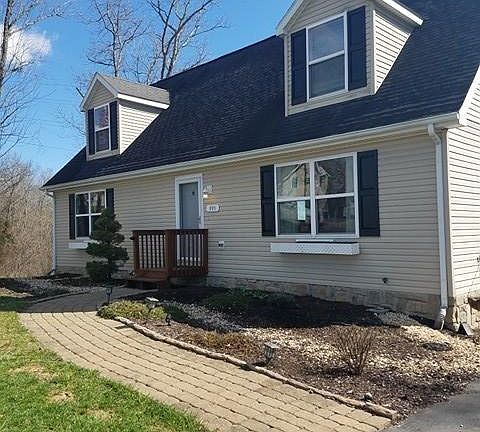 3rd image of 395 Howery St