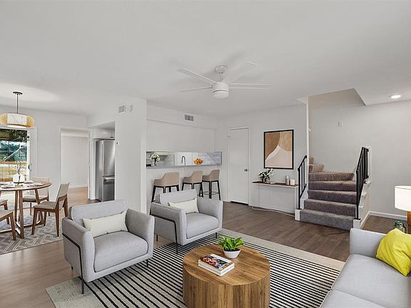 4th image of 1304 Fairbanks Dr Units A & B