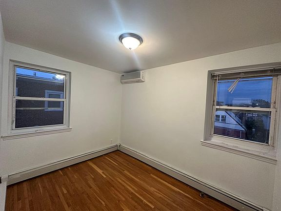 4th image of 6547 170th St Floor 2
