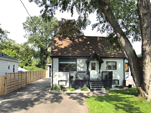 597A Curzon Ave, Mississauga, ON L5G 1P8