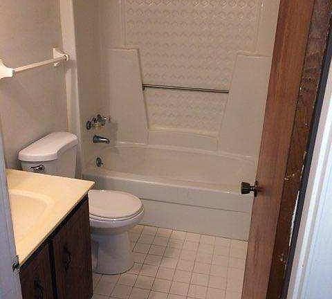5th image of 1381 Virginia Ave APT 7