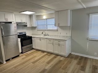 3940 Sandclay Rd, Spring Lake, NC 28390