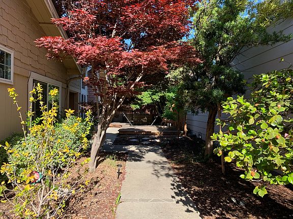 2nd image of 12146 Plumas Dr