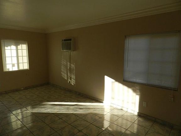 2nd image of 258 E 11th St #258