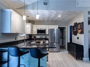 69 Junction St, Warwick, RI 02889