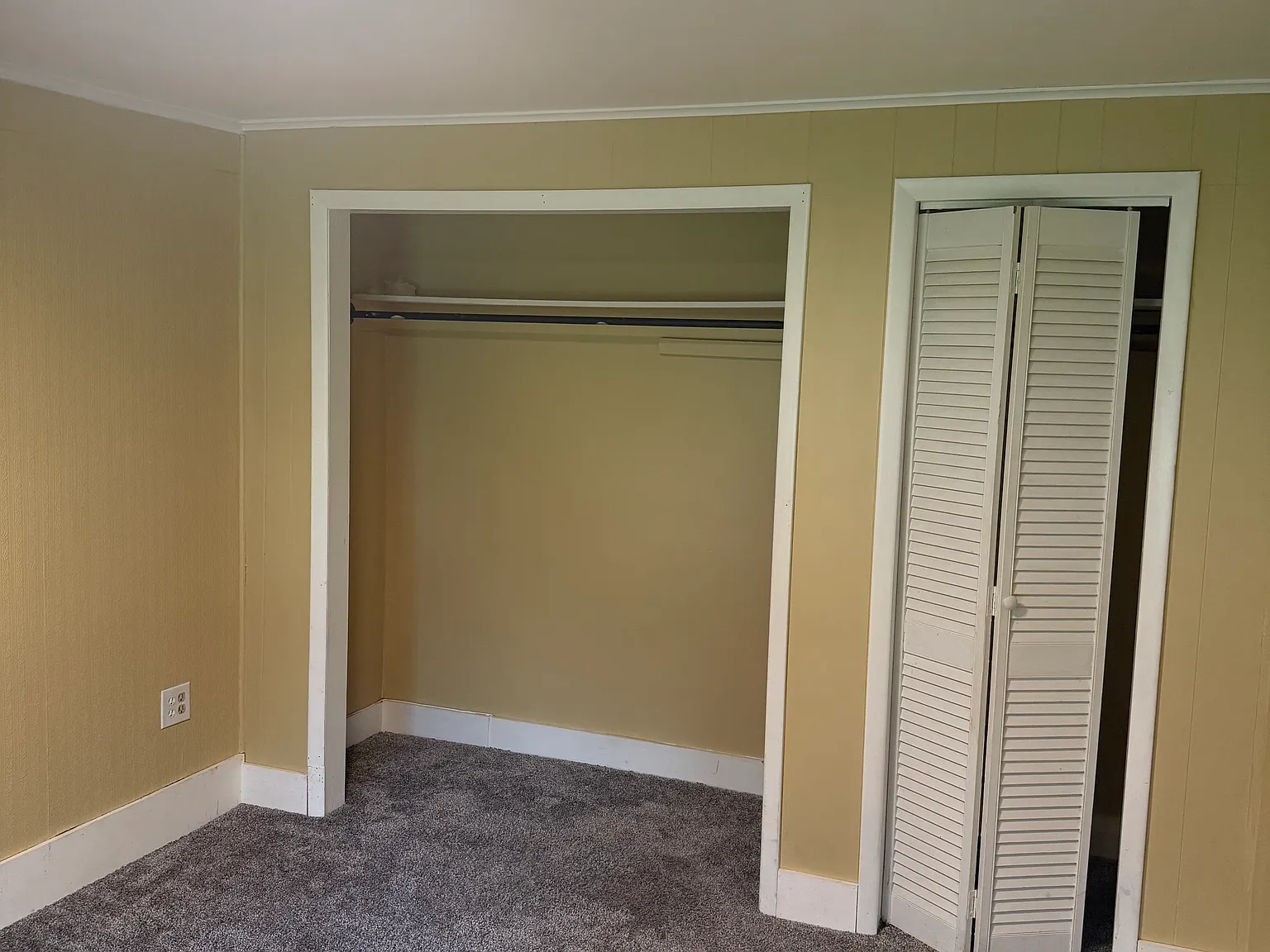 Studio, 300 sqft, $1,500 — Photo 3