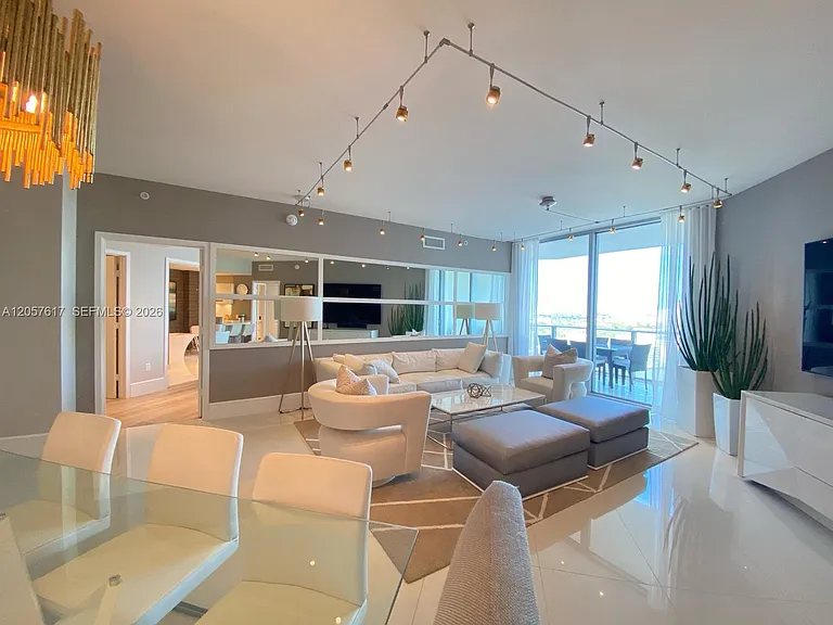 17301 Biscayne Blvd #1808 — Photo 7