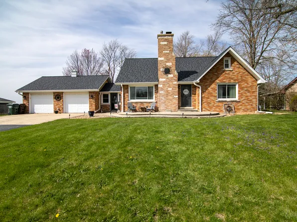 493 W Chebanse Ave, Chebanse, IL 60922
