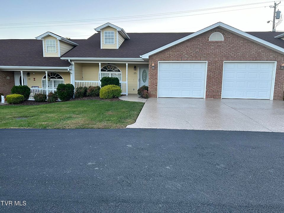 1st image of 25 Meadows Edge Ct