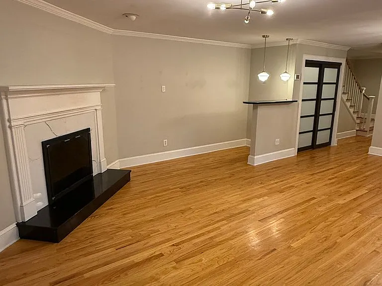 7434 Newmans Ln — Photo 11