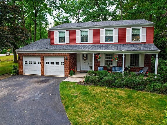 5th image of 124 Thornwood Dr