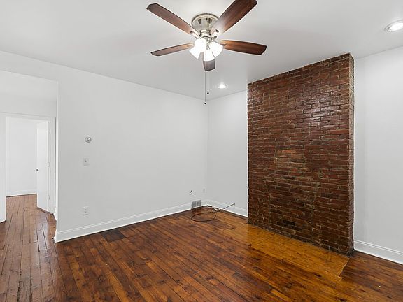 3rd image of 926 Portland St #106491B5A
