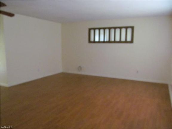 3rd image of 1302 Ellendale Cir