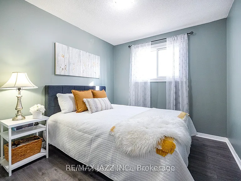 125 Peacock Blvd — Photo 15