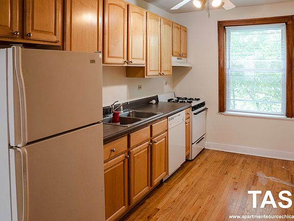 2nd image of 4919 N Hermitage Ave #1