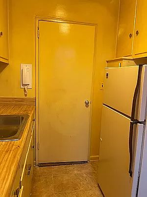 4th image of 33-04 91st St #6M