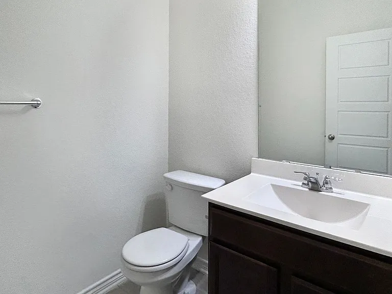 4660 Via Sonoma Trl — Photo 9