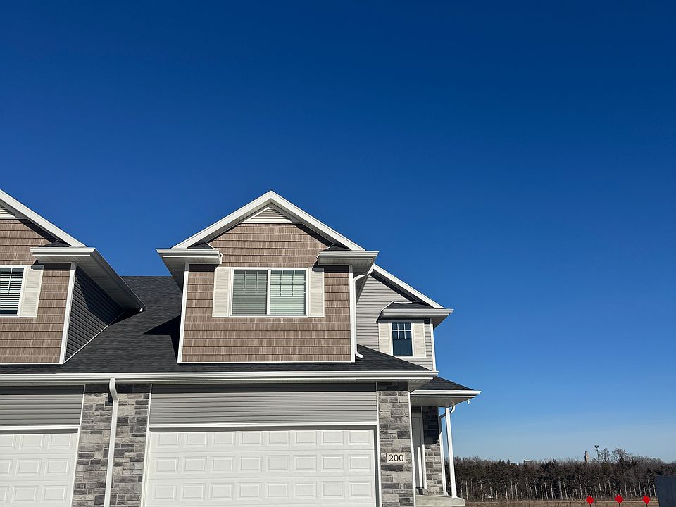 1st image of 200 W Samuel Ct