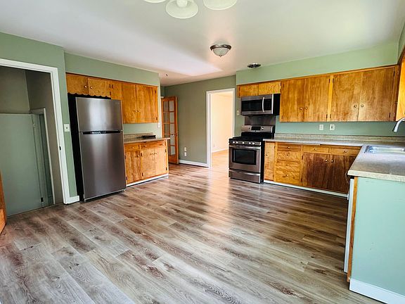 3rd image of 2341 S Grant Ave