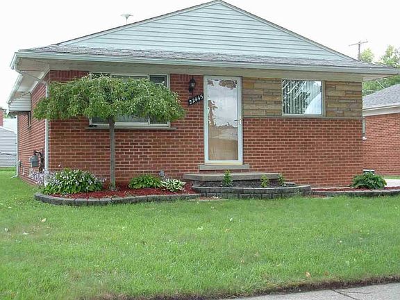 2nd image of 22445 Visnaw St