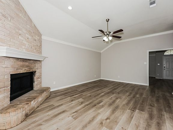 3rd image of 721 S Highland Dr