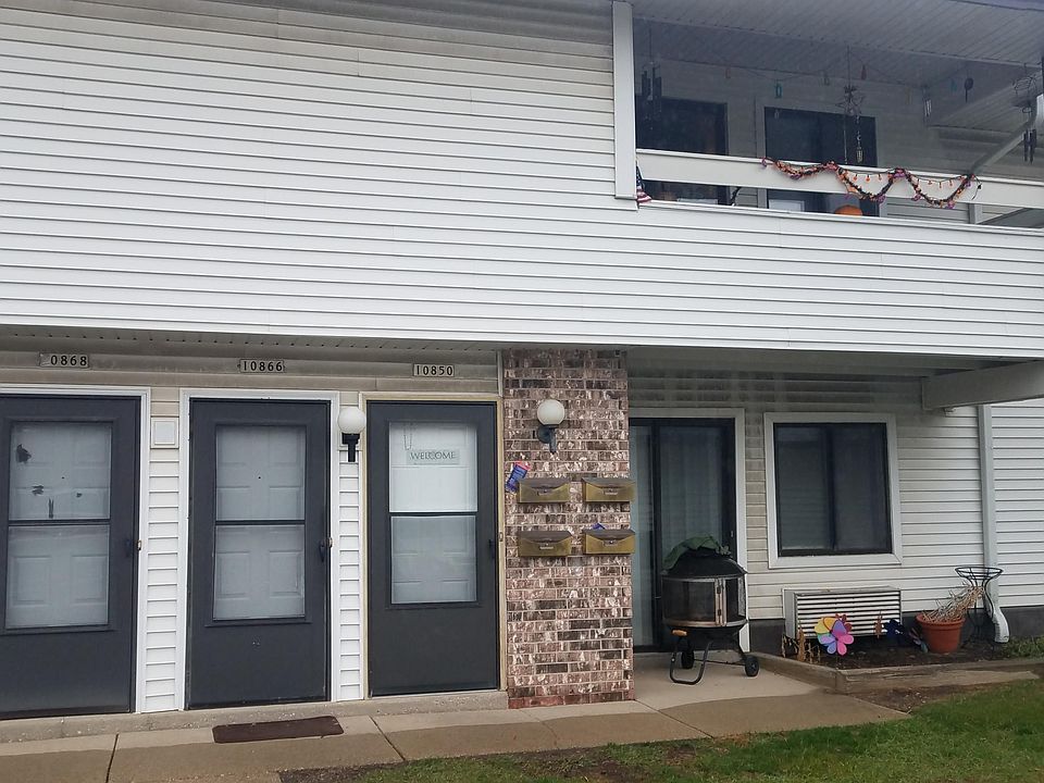 1st image of 10850 W Donna Dr #2