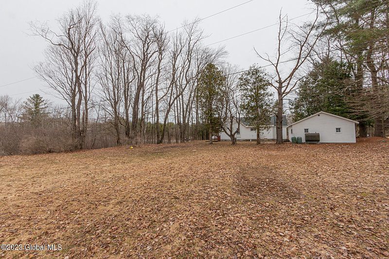 4th image of 410 Hoesville Road