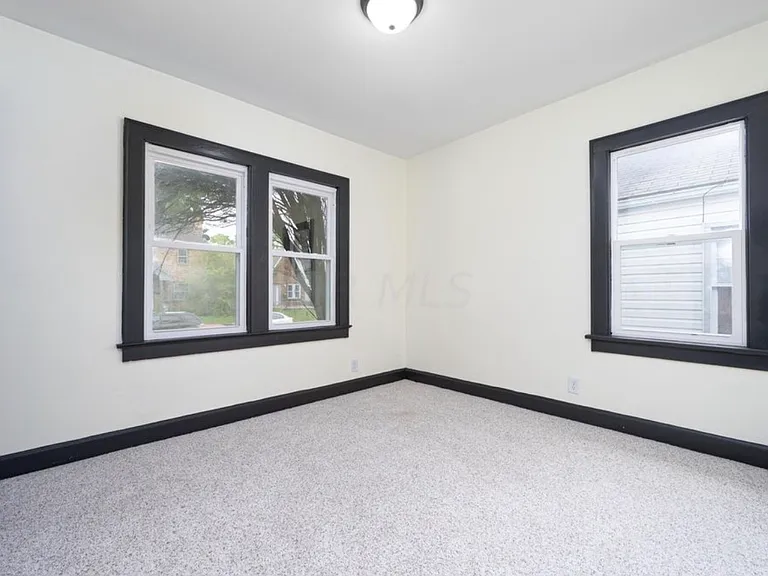 1580 Cordell Ave — Photo 7