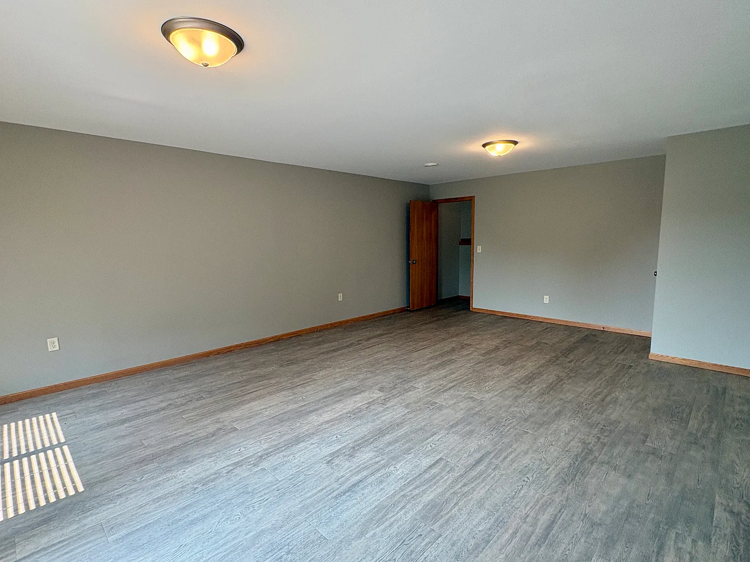 3 bed, 1700 sqft, $2,200 — Photo 4