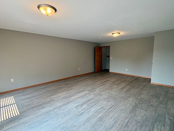4th image of 1133 Mockingbird Loop