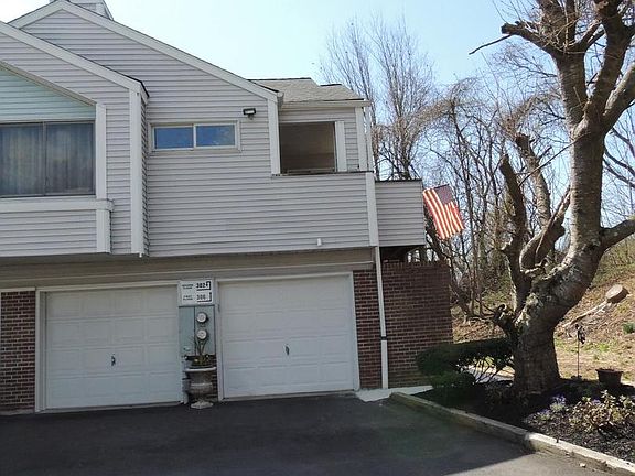 2nd image of 302 Madeline Ct