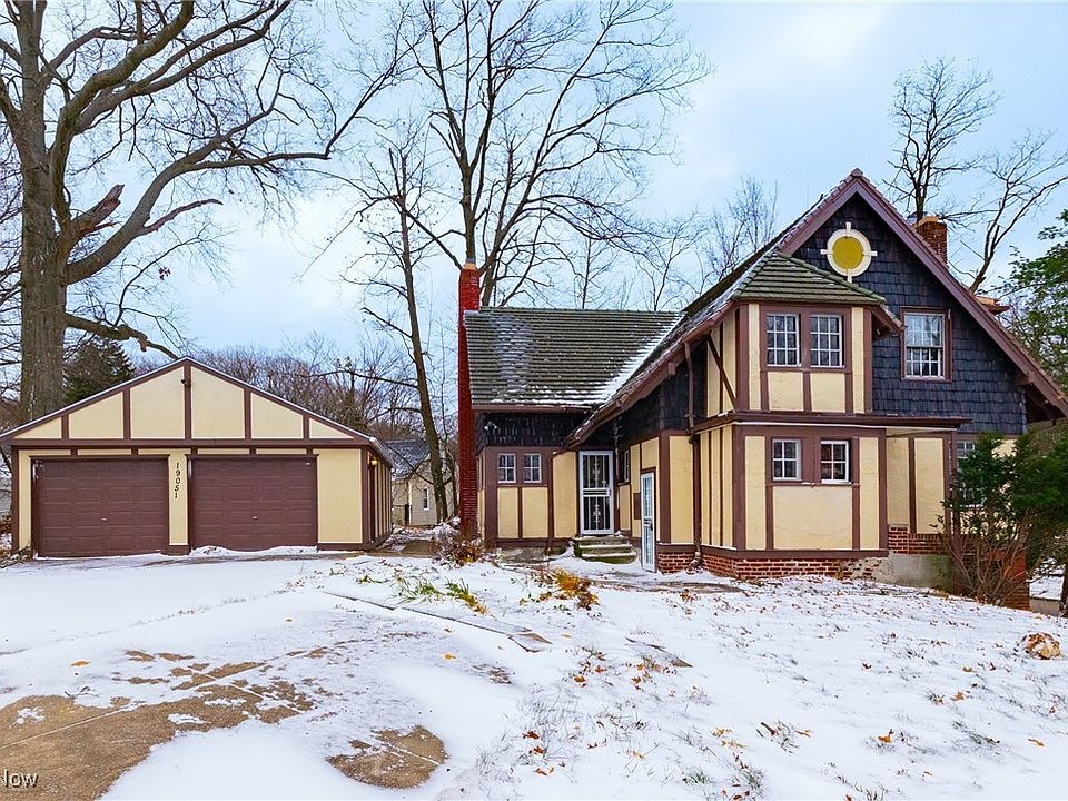 1st image of 19051 Upper Valley Dr