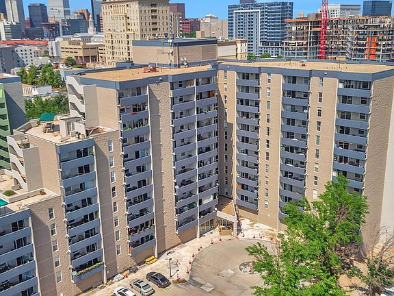 3rd image of 601 W 11th Avenue #701