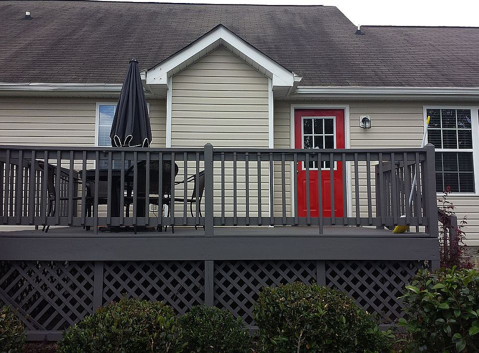 2nd image of 317 Webb Ln NE