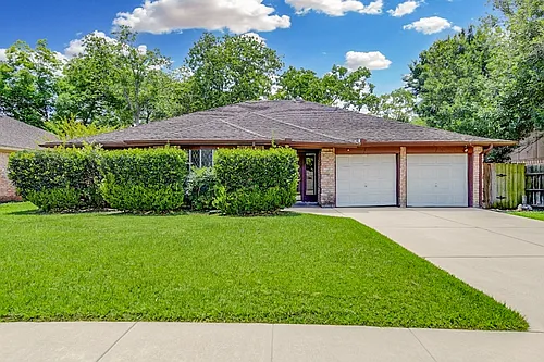 2427 Ridgemont Dr Photo 1
