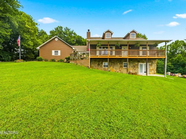 600 S Carter School Rd, Strawberry Plains, TN 37871