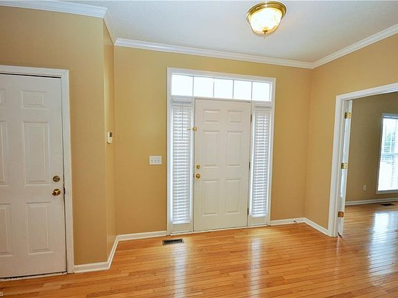 2nd image of 4340 Clovelly Dr