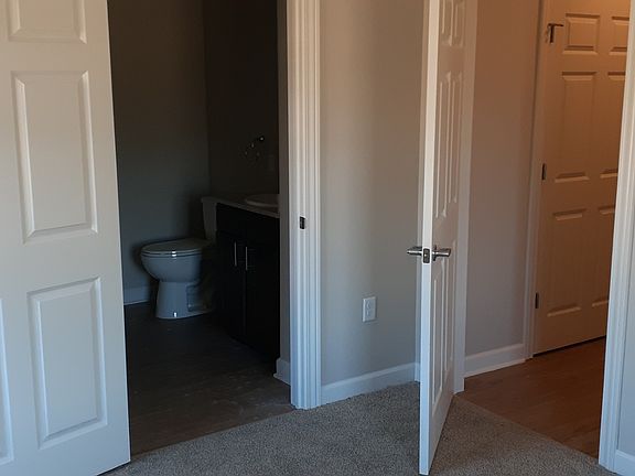 Bedroom 3 with ADA shower