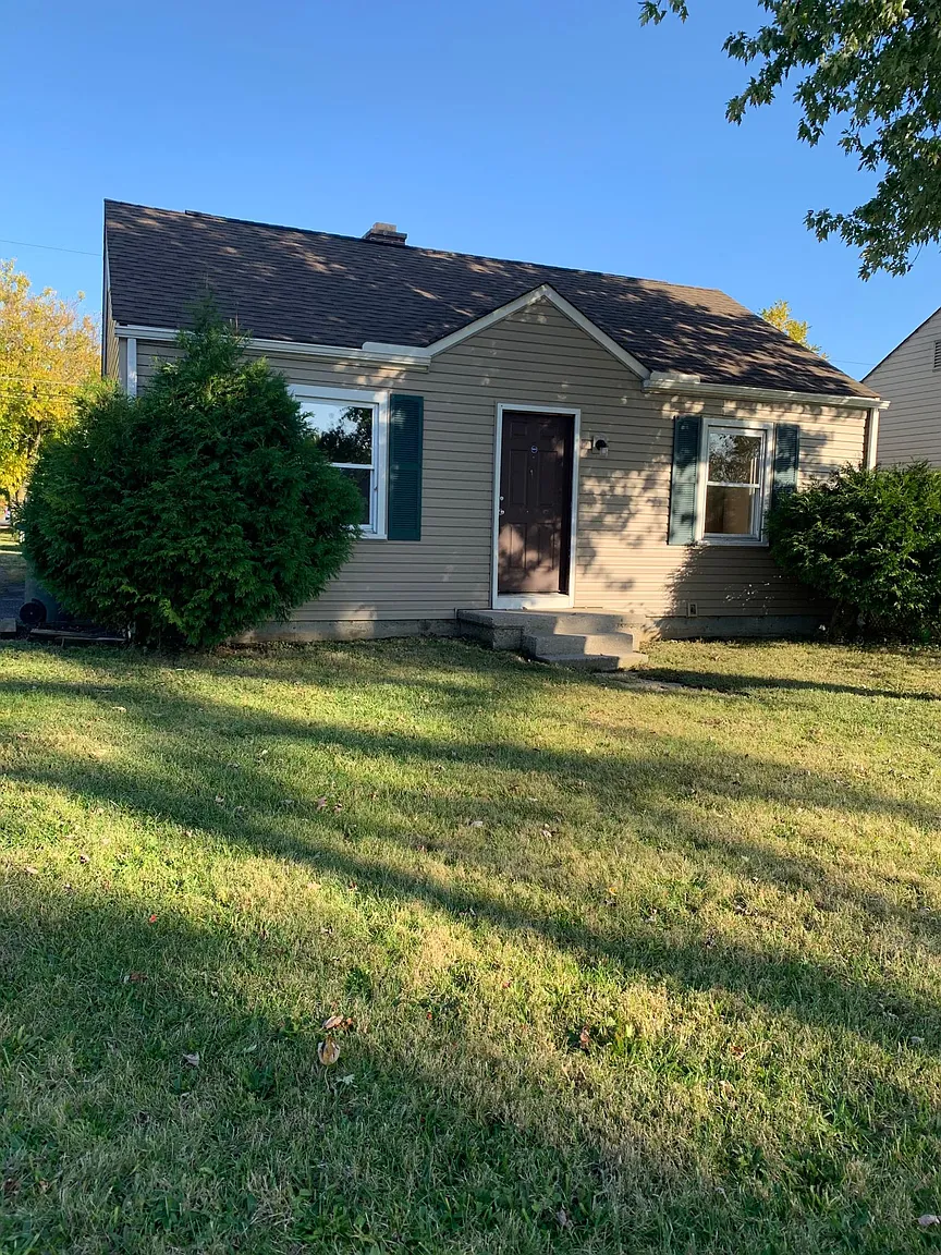 2310 Atwood Ter photo 1