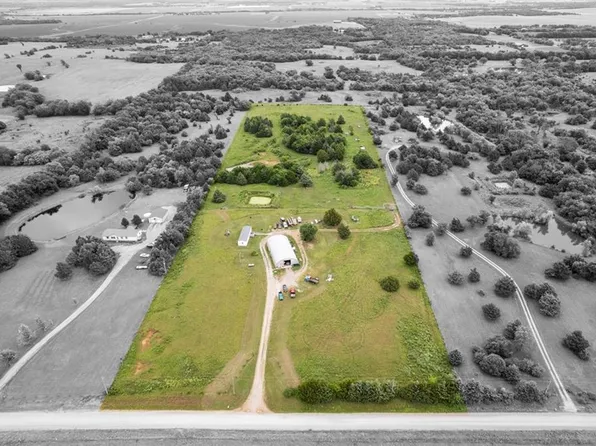 573 Louisiana Rd, Richmond, KS 66080