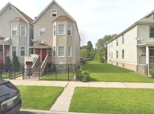 3008 E 81st St, Chicago, IL 60617