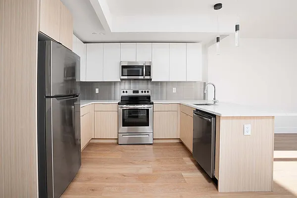 Rented by ABCO Commercial Properties, LLC | media 7