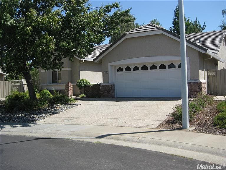 2nd image of 225 Stamos Ct