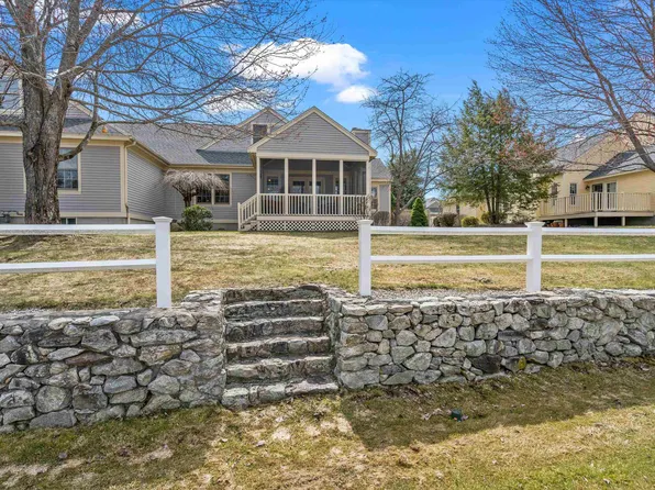 3 Muirfield Road, Bedford, NH 03110